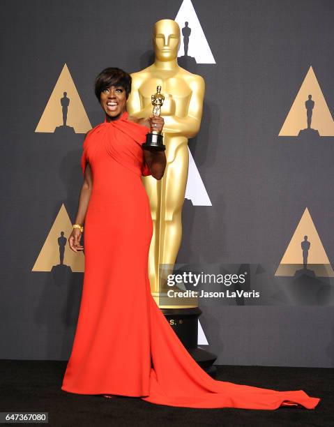 Actress Viola Davis poses in the press room at the 89th annual Academy Awards at Hollywood & Highland Center on February 26, 2017 in Hollywood,...