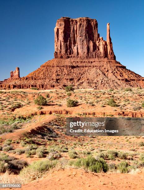 Butte and Valley Floor, Monument Valley, Arizona, Utah Valley.