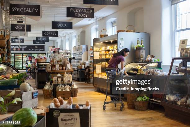 Small Local Grocery Store Photos and Premium High Res Pictures - Getty ...