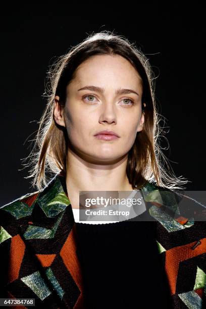 Hairstyle detail at the runway during the Dries Van Noten show as part of the Paris Fashion Week Womenswear Fall/Winter 2017/2018 on March 1, 2017 in...