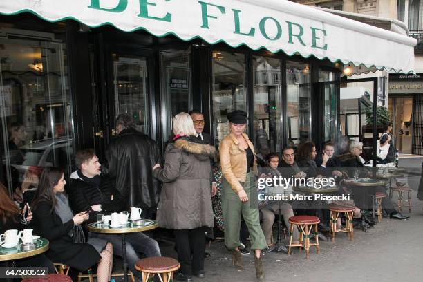 Kate Moss leaves the 'Cafe de Flore' restaurant on March 3, 2017 in Paris, France.