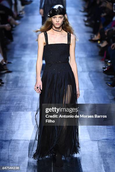 Christian Dior : Runway - Paris Fashion Week Womenswear Fall/Winter 2017/2018 Christian Dior : Runway - Paris Fashion Week Womenswear Fall/Winter 2017/2018