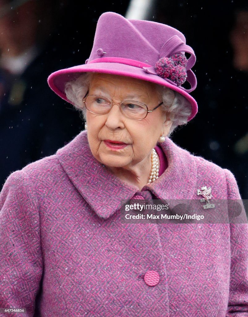 The Queen Presents Leeks To The Royal Welsh To Mark St David's Day