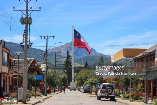 plaza de armas, coyhaique, patagonian chile - aysén del general carlos ibáñez del campo stock pictures, royalty-free photos & images