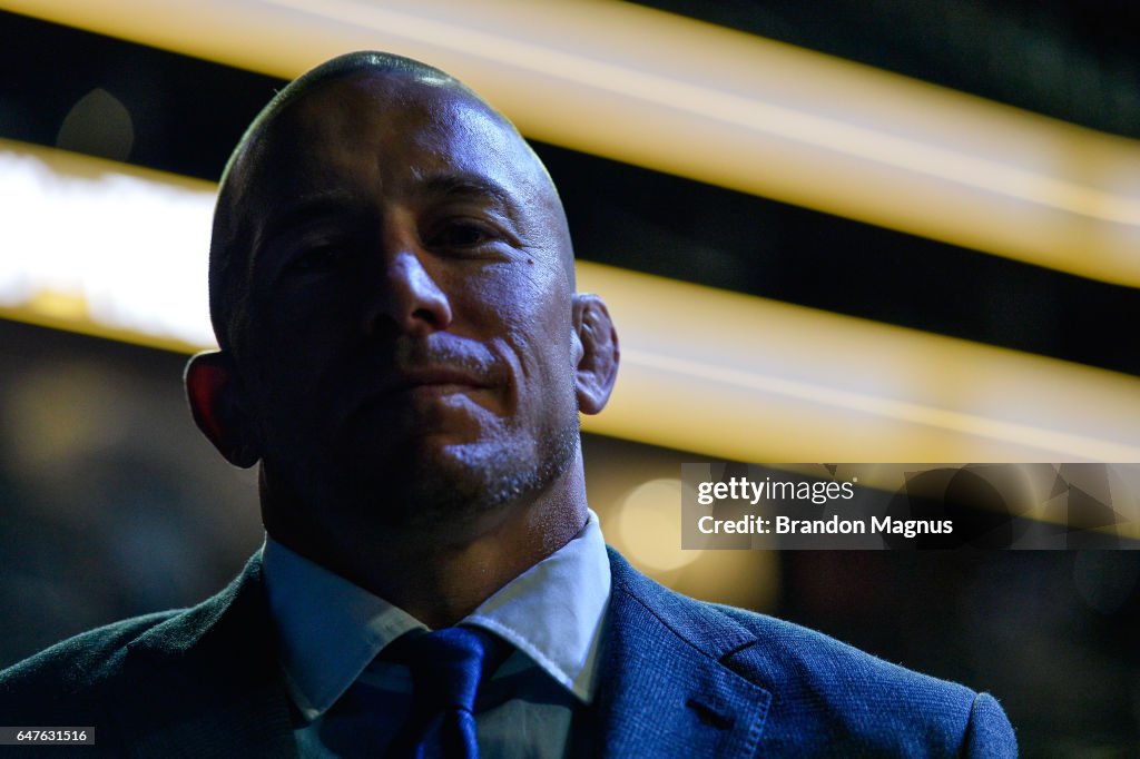 UFC: Bisping v St-Pierre Press Conference