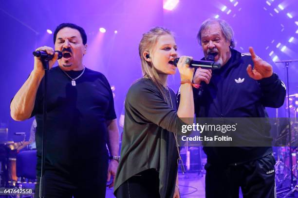 Singer Bobby Kimball , singer Julia Mandoki and canadian musician, singer and songwriter David Clayton-Thomas perform at the last rehearsal for the...