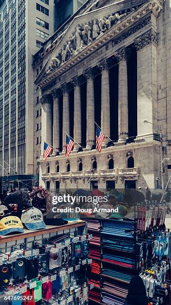 new york stock exchange, broad street - broad street - manhattan stock pictures, royalty-free photos & images