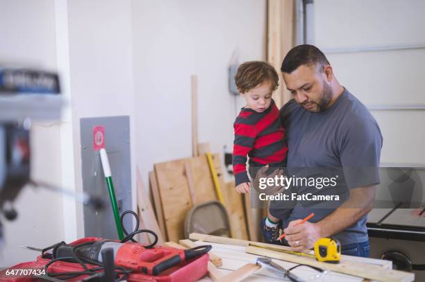 construction teamwork - blue collar worker family stock pictures, royalty-free photos & images