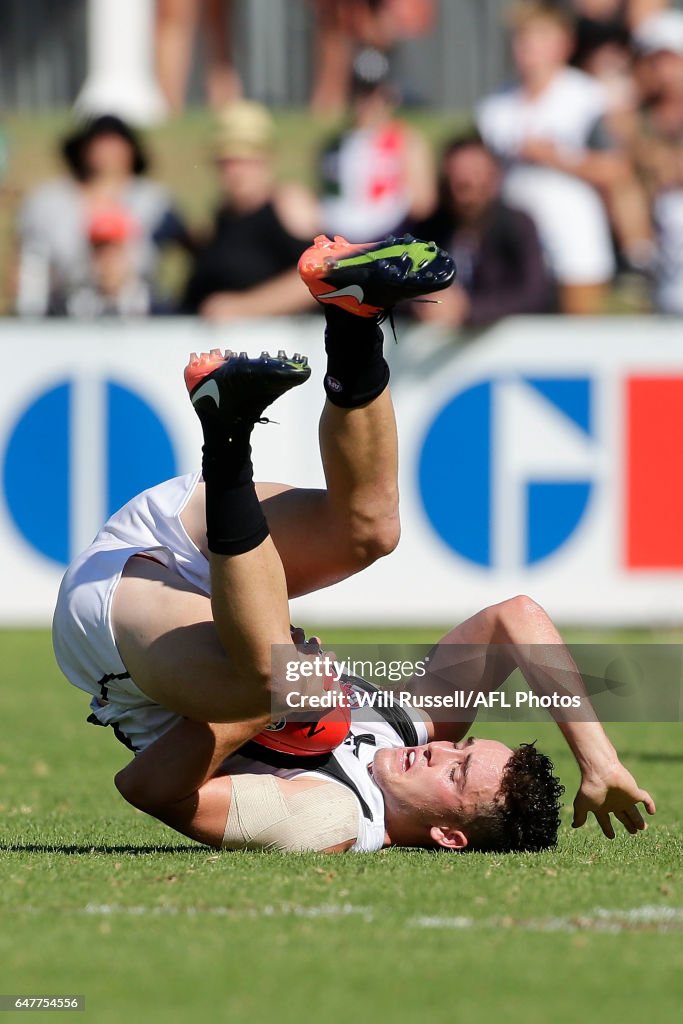 Fremantle v Collingwood - 2017 JLT Community Series