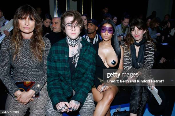 Haider Ackermann : Front Row - Paris Fashion Week Womenswear..., Nachrichtenfoto