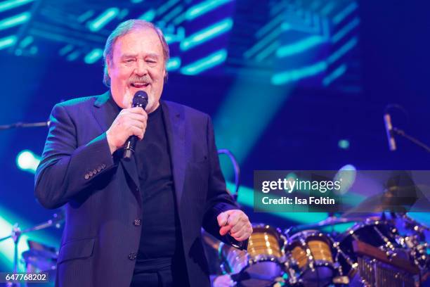 David Thompson Singer David Thomas (Singer) Photos and Premium High Res Pictures - Getty Images