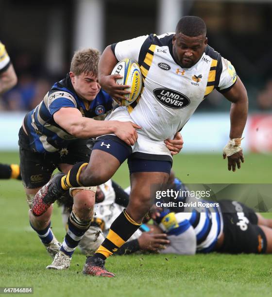 Simon McIntyre of Wasps breaks clear of Tom Ellis during the Aviva Premiership match between Bath and Wasps at the Recreation Ground on March 4, 2017...