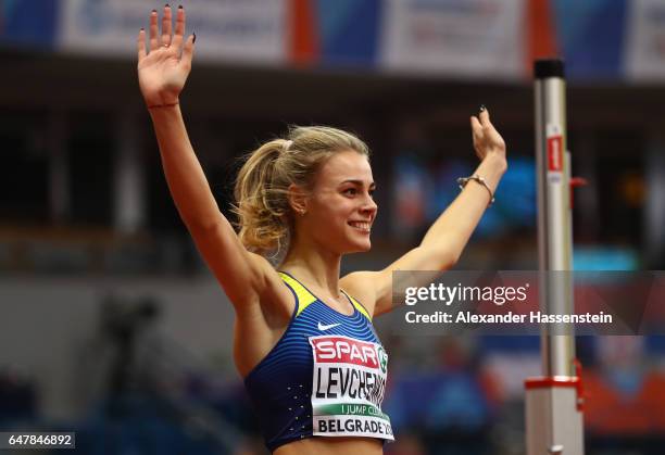 Yevchenko 528 Yuliya Levchenko High Jumper Stock Photos, High-Res Pictures, and ...