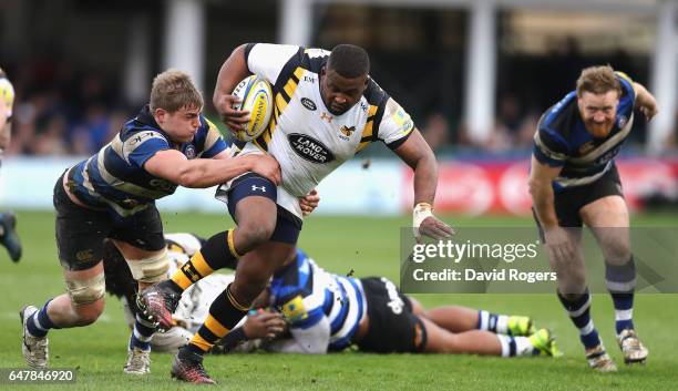 Simon McIntyre of Wasps breaks clear of Tom Ellis during the Aviva Premiership match between Bath and Wasps at the Recreation Ground on March 4, 2017...