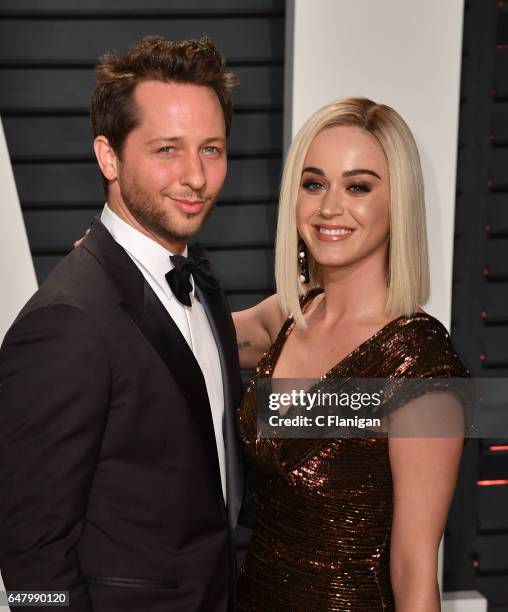 Writer Derek Blasberg and singer/songwriter Katy Perry attend the 2017 Vanity Fair Oscar Party hosted by Graydon Carter at Wallis Annenberg Center...