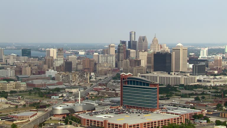 Detroit Crumbling 373 Old High School Building Stock Videos, Footage, & 4K Video Clips ...
