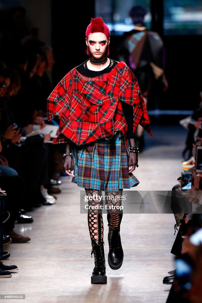 Junya Watanabe: Runway - Paris Fashion Week Womenswear Fall/Winter 2017/2018