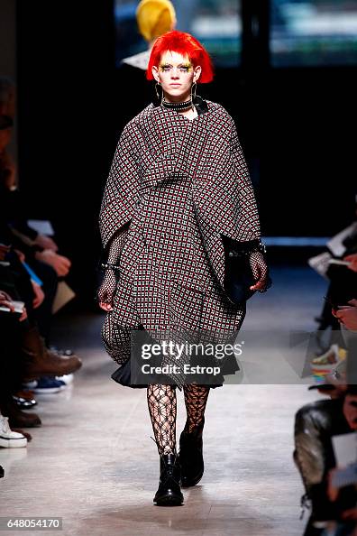 Junya Watanabe: Runway - Paris Fashion Week Womenswear Fall/Winter 2017/2018 Junya Watanabe: Runway - Paris Fashion Week Womenswear Fall/Winter 2017/2018