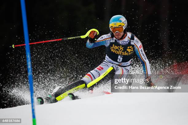Felix Neureuther of Germany competes during the Audi FIS Alpine Ski World Cup Men's Slalom on March 05, 2017 in Kranjska Gora, Slovenia