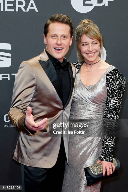 German actor Roman Knizka and his wife Stefanie Mensing arrive for the Goldene Kamera on March 4, 2017 in Hamburg, Germany.