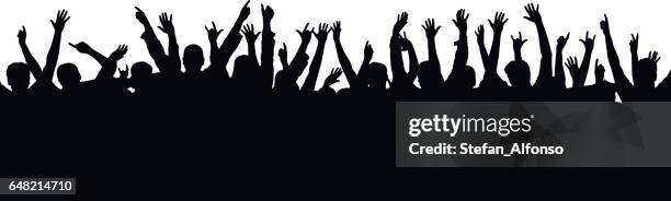 ilustraciones, imágenes clip art, dibujos animados e iconos de stock de multitud de conciertos de vector - aclamar