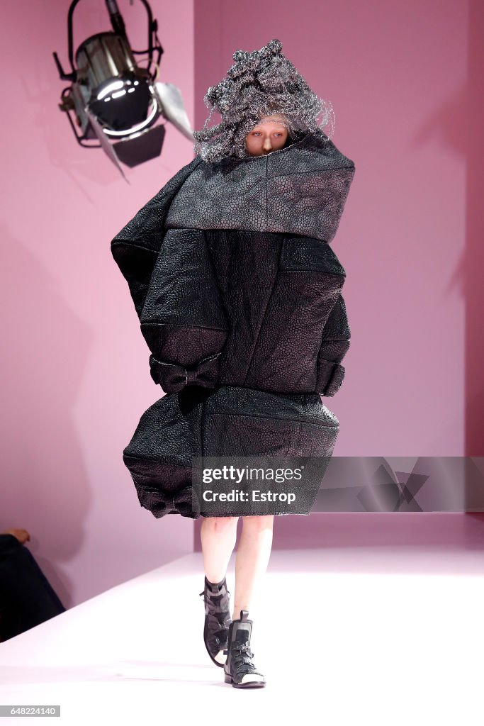 Comme des Garcons: Runway - Paris Fashion Week Womenswear Fall/Winter 2017/2018