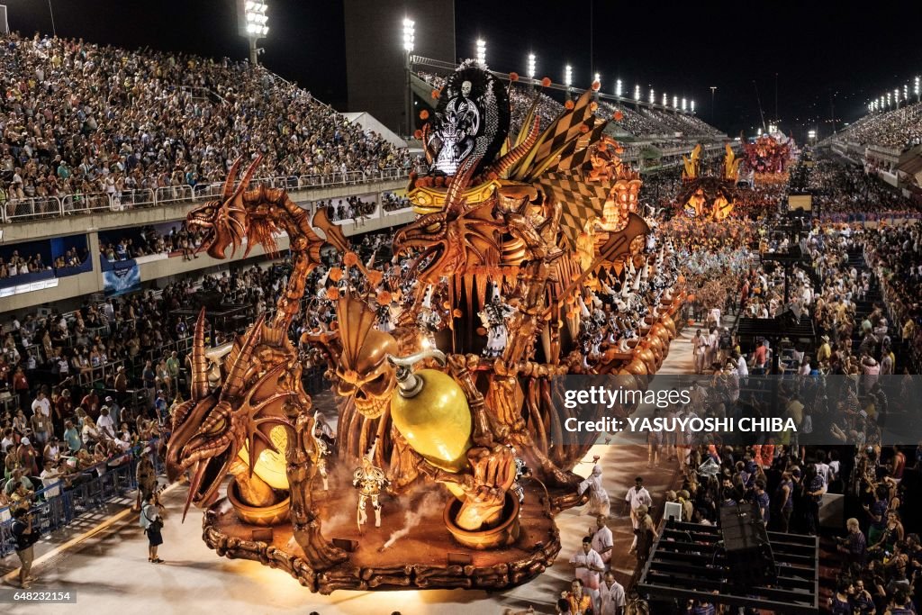 BRAZIL-CARNIVAL-RIO-CHAMPION PARADE-SALGUEIRO