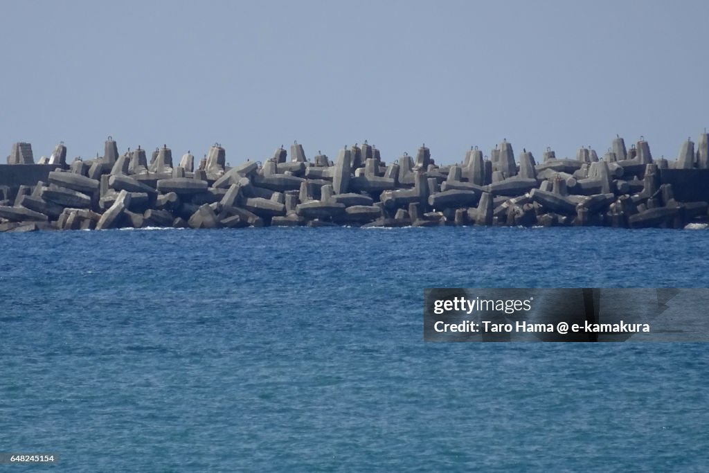 Tetra pod in Naha port