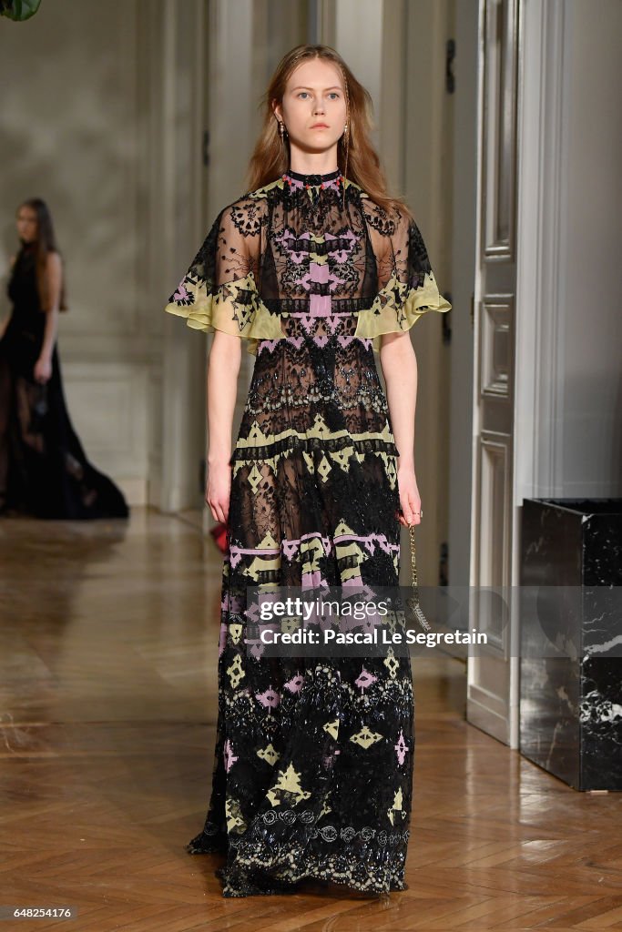 Valentino: Runway - Paris Fashion Week Womenswear Fall/Winter 2017/2018