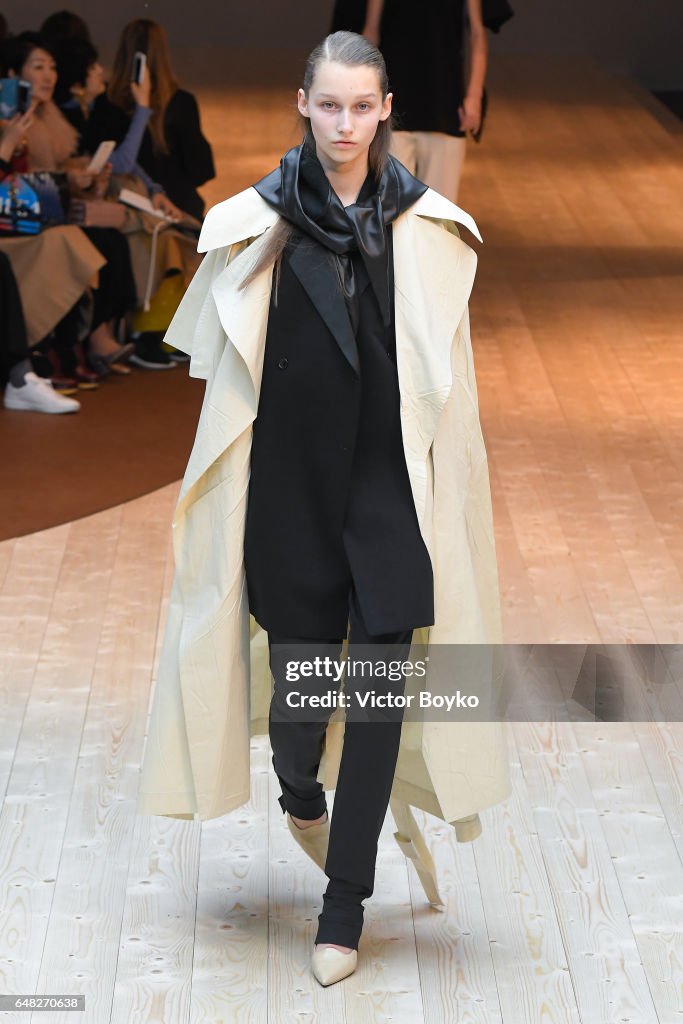 Celine: Runway - Paris Fashion Week Womenswear Fall/Winter 2017/2018