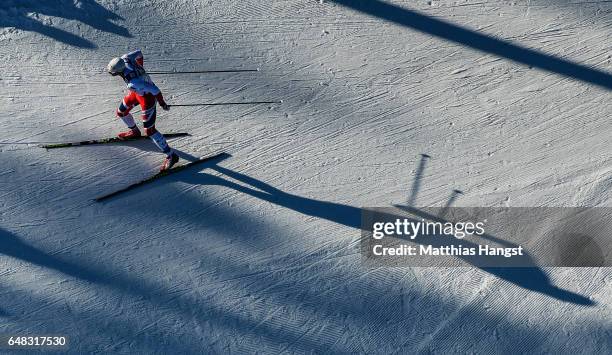 Anders Gloeersen of Norway leads the field during the Men's Cross Country Mass Start during the FIS Nordic World Ski Championships on March 5, 2017...