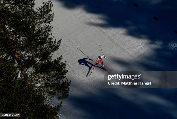 Anders Gloeersen of Norway leads the field during the Men's Cross Country Mass Start during the FIS Nordic World Ski Championships on March 5, 2017...