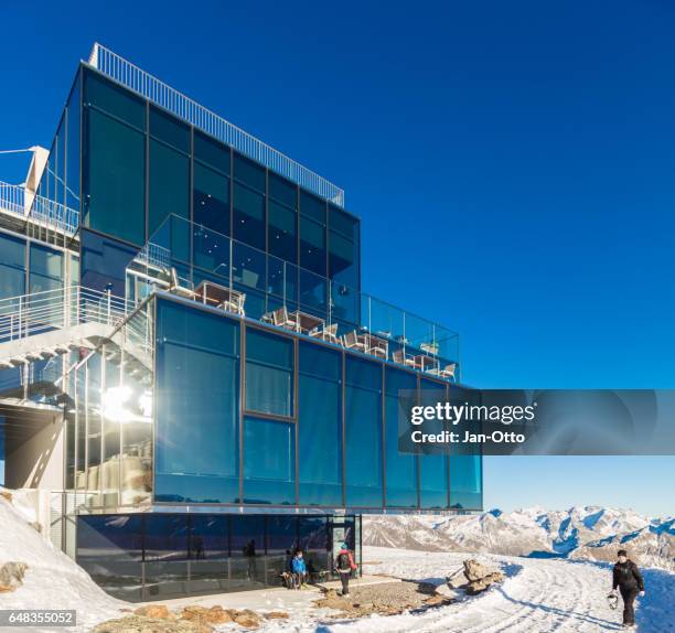 restaurant on gaislachkogl in sölden, austria - berggipfel stock pictures, royalty-free photos & images