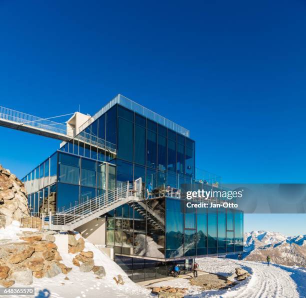 restaurant on gaislachkogl in sölden, austria - skipiste stock pictures, royalty-free photos & images