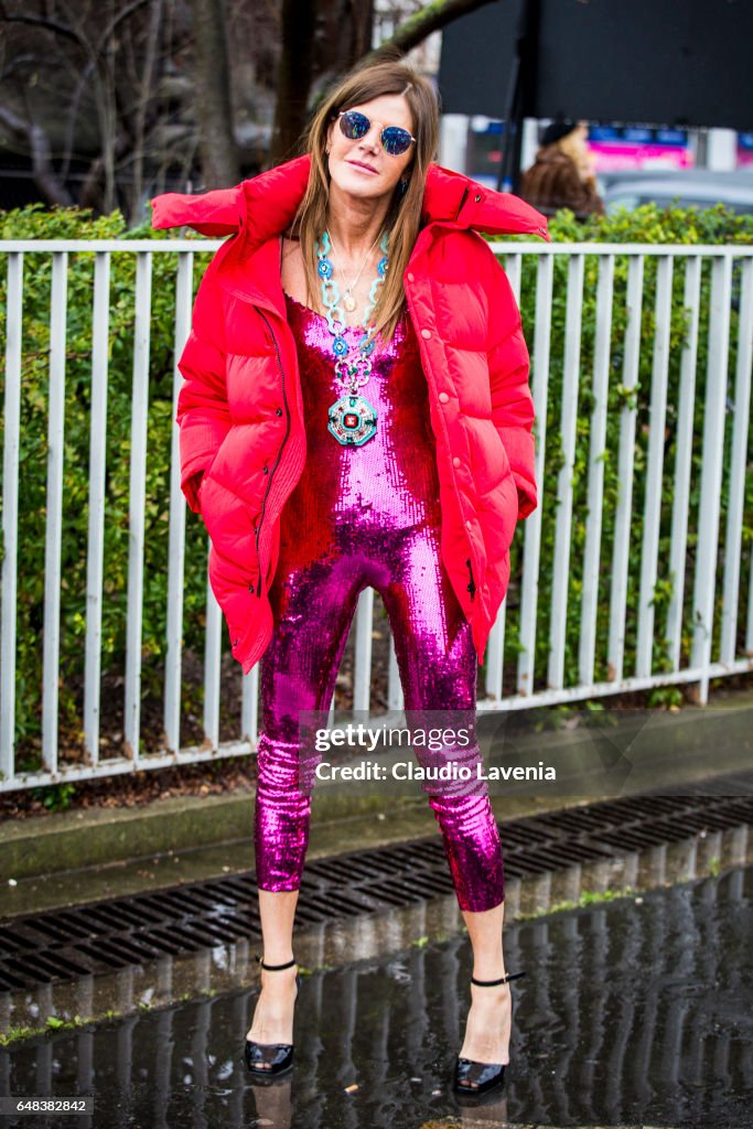 Street Style : Day Six - Paris Fashion Week Womenswear Fall/Winter 2017/2018