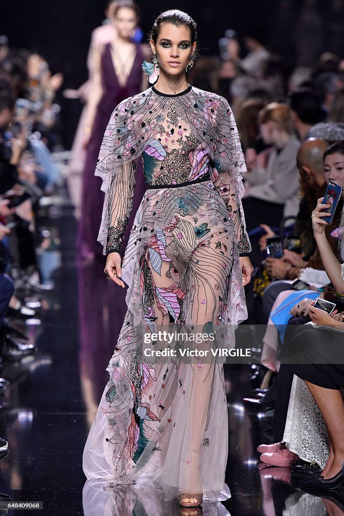 Elie Saab : Runway - Paris Fashion Week Womenswear Fall/Winter 2017/2018