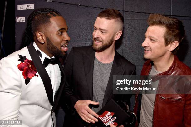 Singers Jason Derulo and Justin Timberlake, winner of the Song of the Year award for 'Can't Stop The Feeling' and actor Jeremy Renner attend the 2017...