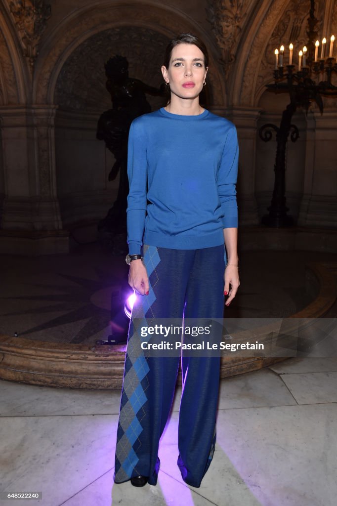Stella McCartney : Front Row - Paris Fashion Week Womenswear Fall/Winter 2017/2018