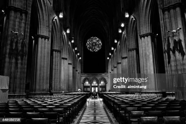 national cathedral in washington, d.c. - national cathedral stock-fotos und bilder