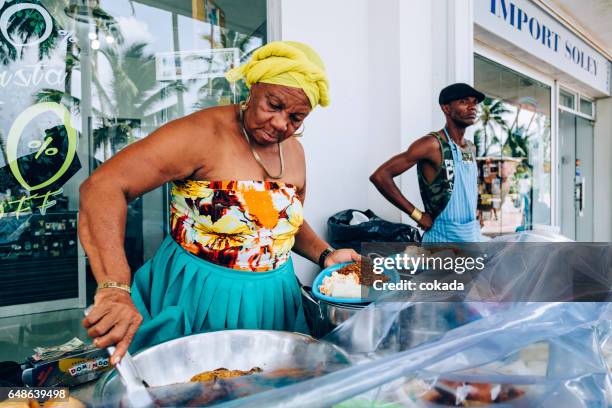 サン ・ アンドレスで foodstad - san andres colombia ストックフォトと画像