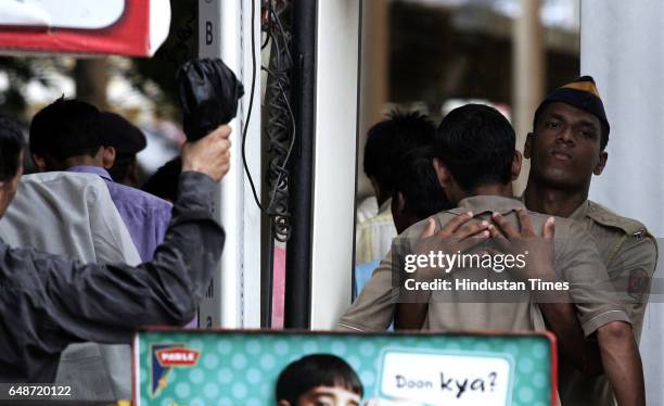Police Check Point India Photos and Premium High Res Pictures - Getty ...