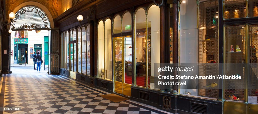 Ier arrondissement, Galerie Véro-Dodat, one of the covered passages of Paris