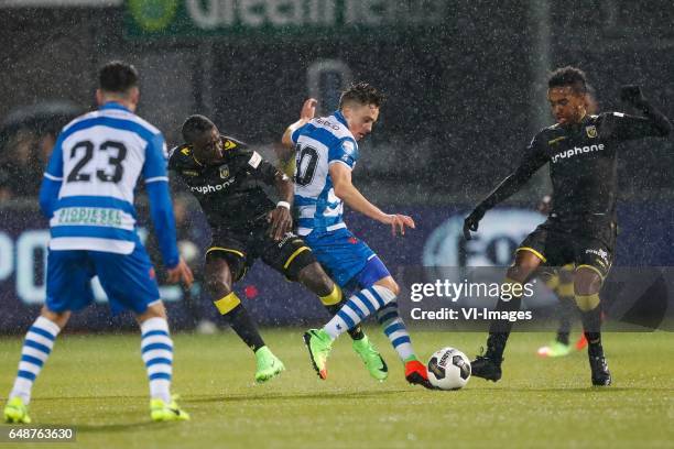 Danny Holla of PEC Zwolle, Marvelous Nakamba of Vitesse, Ryan Thomas of PEC Zwolle, Nathan Allan de Souza of Vitesseduring the Dutch Eredivisie match...