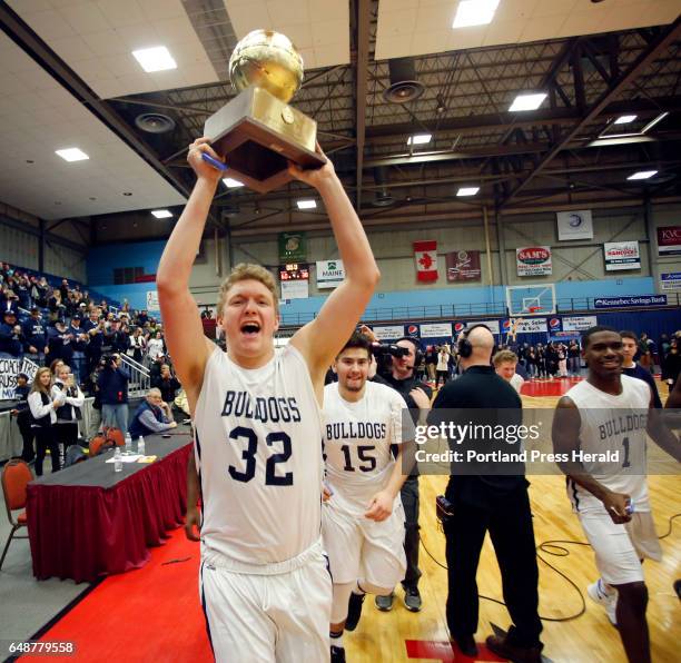 358 High School Basketball Fans Stock Photos, HighRes Pictures, and
