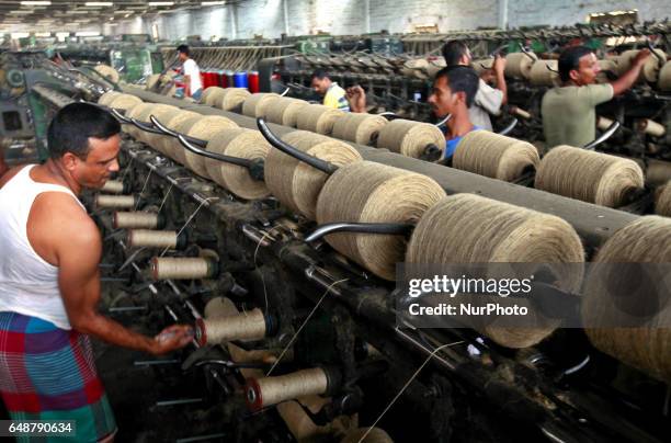 Jute Processing 253 Jute Processing Stock Photos, High-Res Pictures, and Images - Getty ...
