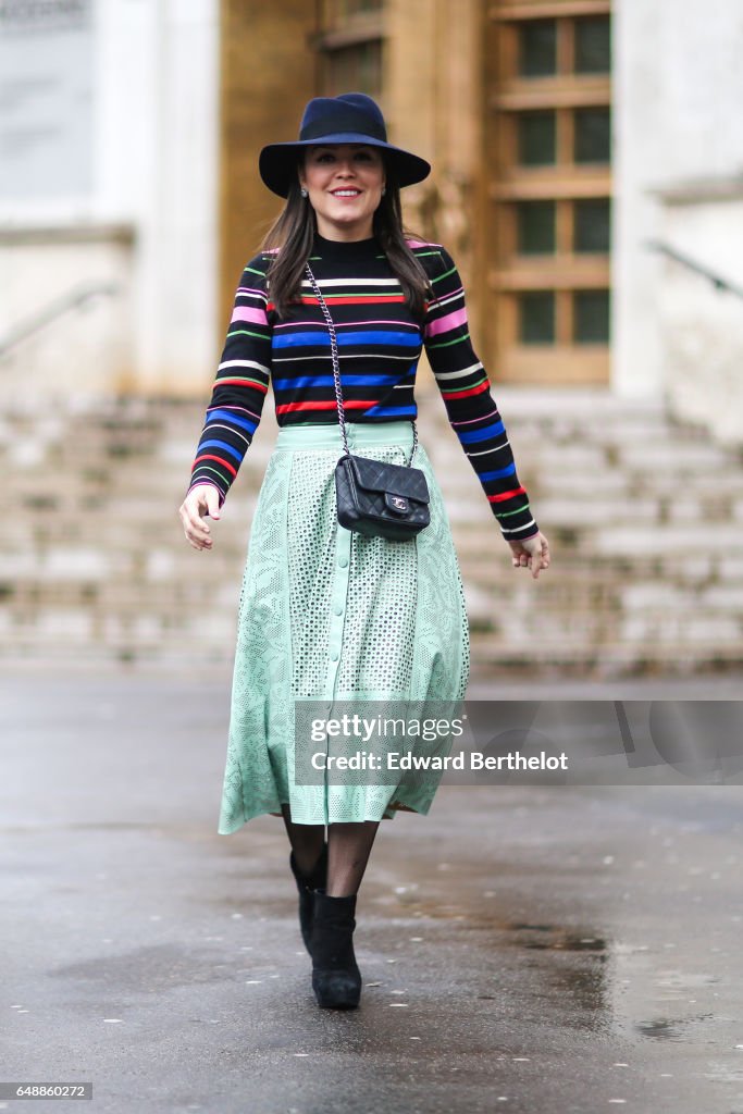 Street Style : Day Seven - Paris Fashion Week Womenswear Fall/Winter 2017/2018