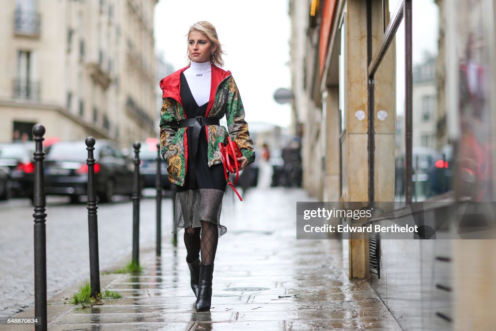 Street Style : Day Seven - Paris Fashion Week Womenswear Fall/Winter 2017/2018