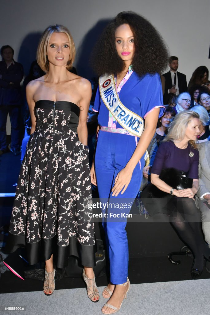 Leonard Paris : Front Row - Paris Fashion Week Womenswear Fall/Winter 2017/2018