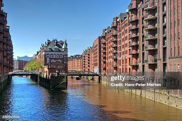 hamburg, speicherstadt and elbe philharmony hall - elbe stock-fotos und bilder