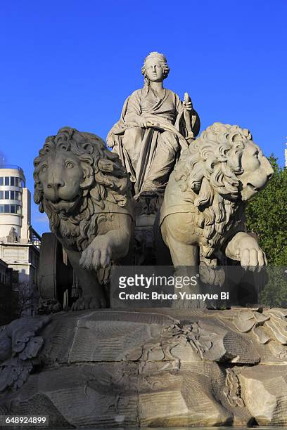 the sculpture of cibeles fountain - plaza de cibeles bildbanksfoton och bilder